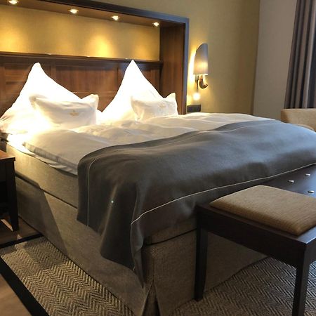 Boutique-Hotel Moseltor Трабен-Трарбах Экстерьер фото